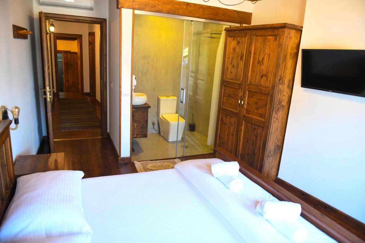Anhel Hotel Berat Exteriör bild